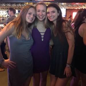 Meet your Posher, Caroline